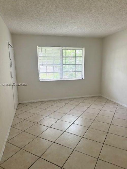 2-4 Antilla Ave, Coral Gables, FL, 33134-3428 | Card Image