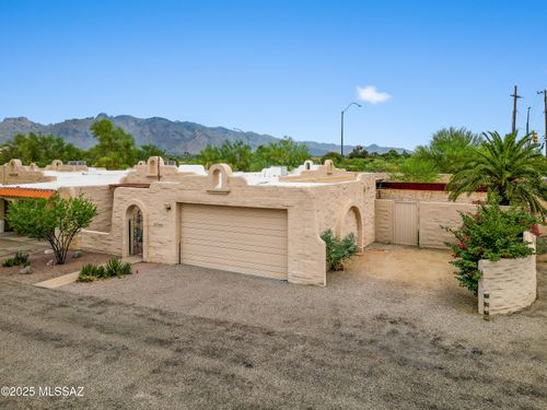 4216 N Villas Placitas, Tucson, AZ, 85705-1618 | Card Image
