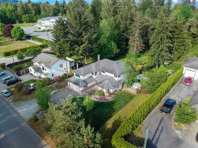 8578 Bannister Dr, House other with 6 bedrooms, 4 bathrooms and 8 parking in Mission BC | Image 2