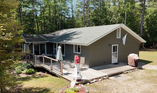 234 Ogimah Rd, Sauble Beach, ON, N0H2G0 | Card Image