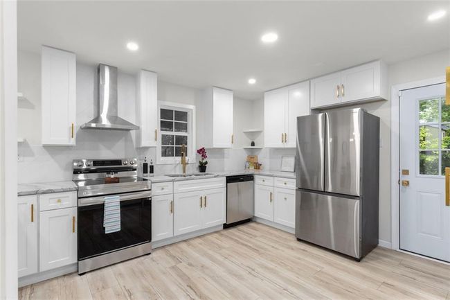 1959 Oana St Sw, House other with 3 bedrooms, 2 bathrooms and 2 parking in Atlanta GA | Image 10
