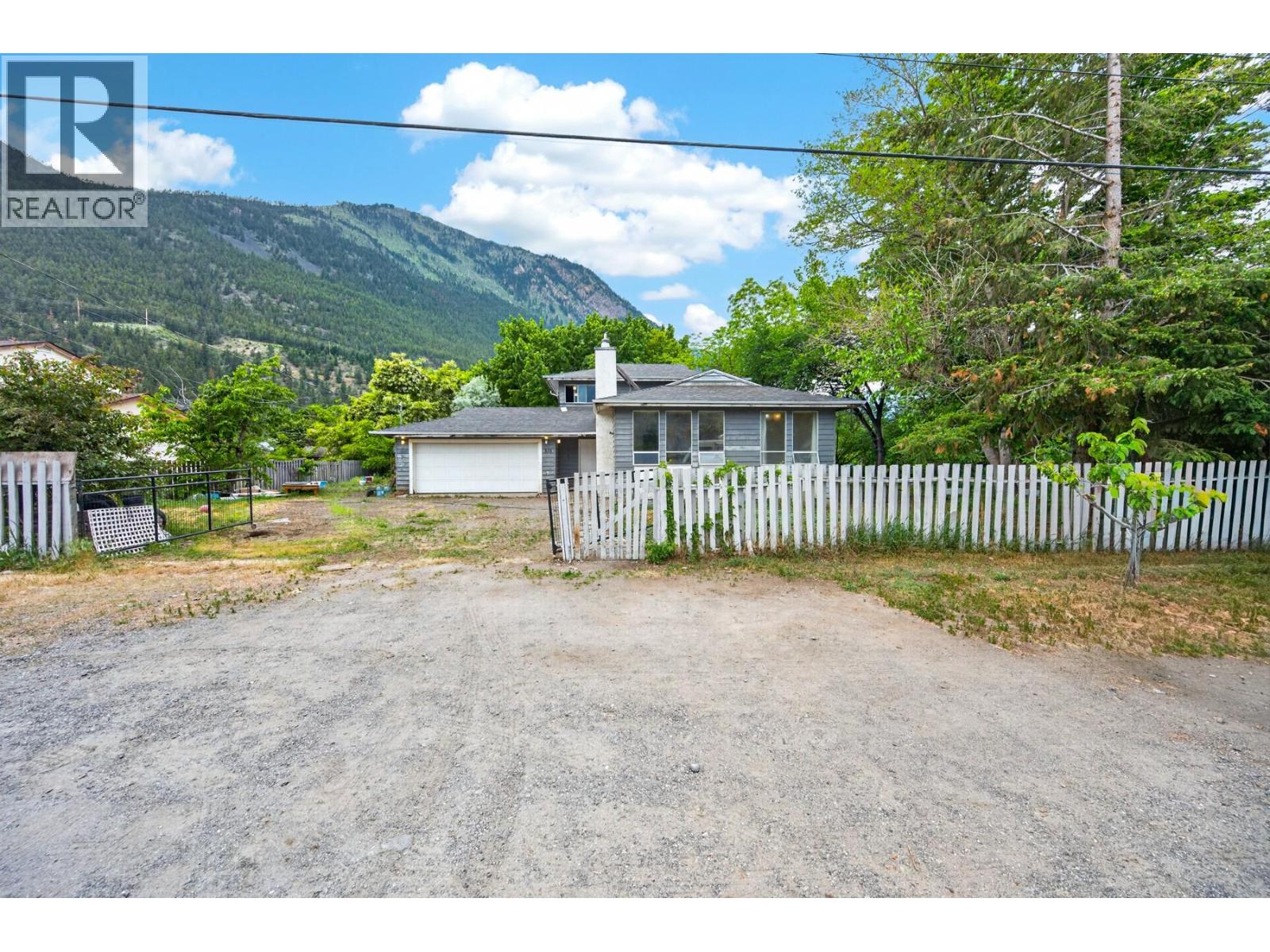 Residential in Lillooet 4