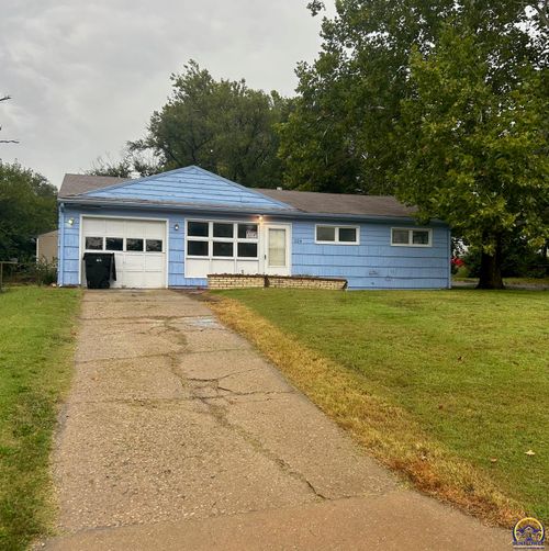 524 Se 33rd Ter, Topeka, KS, 66605-2834 | Card Image