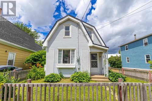 47 Douglas St, Charlottetown, PE, C1A2J3 | Card Image
