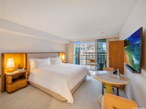 1906-223 Saratoga Rd, Honolulu, HI, 96815-1942 | Card Image