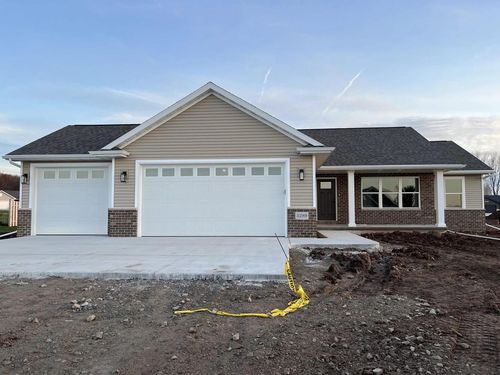 5289 Cornhusk Lane, OMRO, WI, 54963 | Card Image