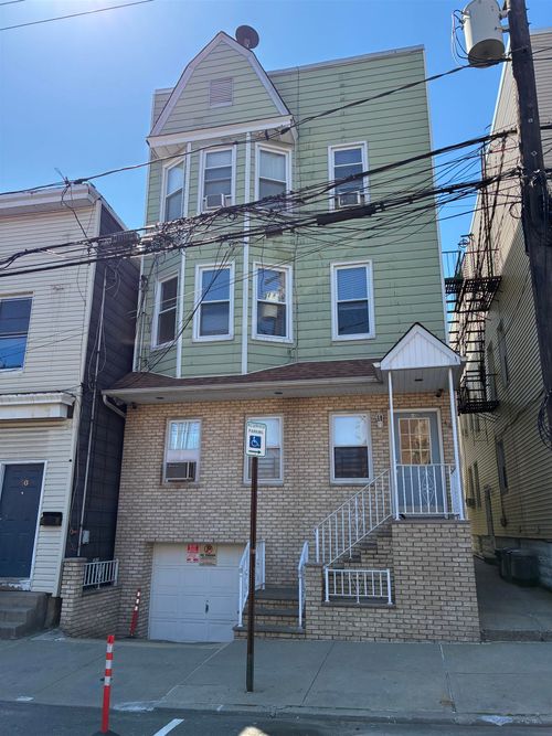 48 E 19th St, Bayonne, NJ, 07002-4447 | Card Image