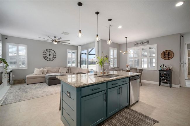 8141 Carlton Ridge Dr, House other with 5 bedrooms, 3 bathrooms and null parking in LAND O LAKES FL | Image 8