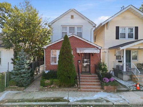23 Bonta St, Elmont, NY, 11003-2104 | Card Image