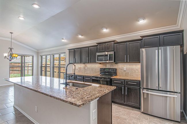 6711 Boot Dr, House other with 3 bedrooms, 2 bathrooms and 2 parking in Midland TX | Image 7