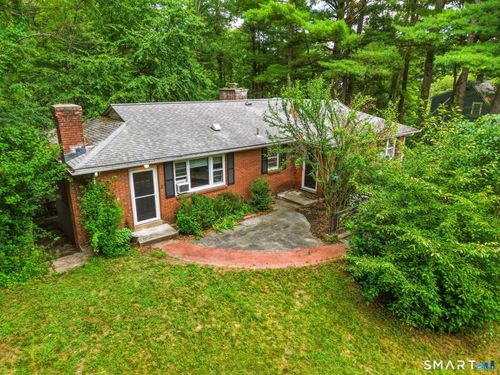 8 Washington Cir, Unionville, CT, 06085-1362 | Card Image