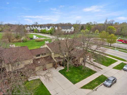 3170 Woods Cir, Detroit, MI, 48207-3810 | Card Image