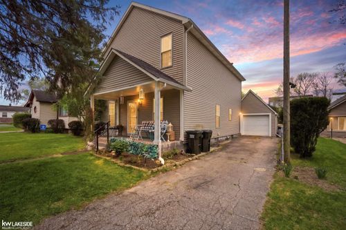 1439 Courtland Blvd, Rochester Hills, MI, 48307-1509 | Card Image