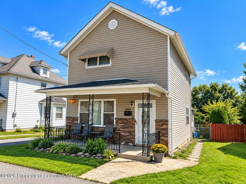 840 Lincoln St, Dickson City, PA, 18519-1429 | Card Image