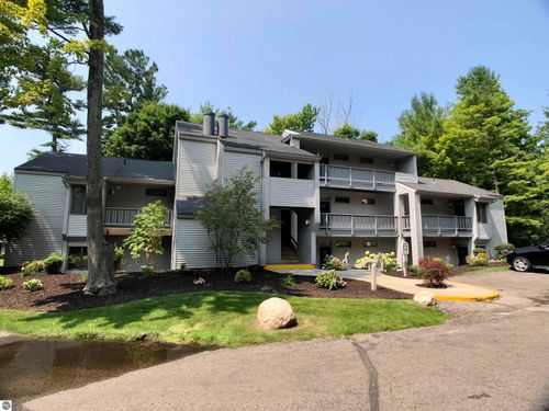 5619 Creeks Xing, Williamsburg, MI, 49690-9463 | Card Image