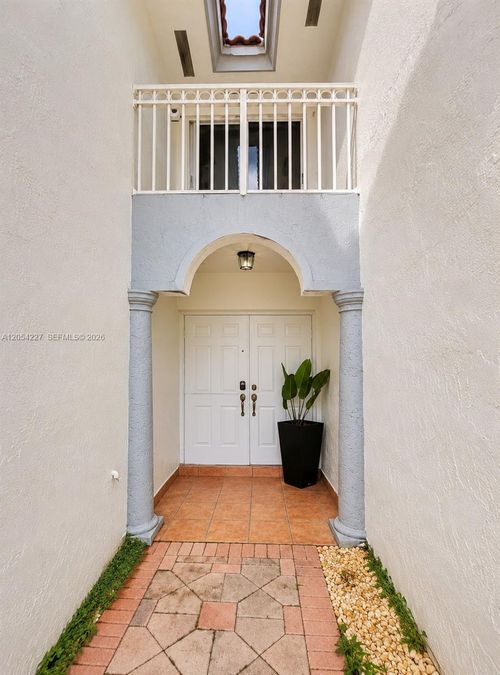 15355 Sw 39th Ln, Miami, FL, 33185-5406 | Card Image
