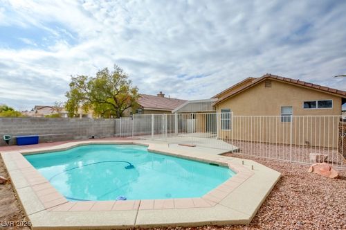 2300 Steinke Ln, Las Vegas, NV, 89108-7304 | Card Image