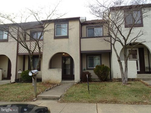 572 Adams Ct, HOLLAND, PA, 18966-2739 | Card Image