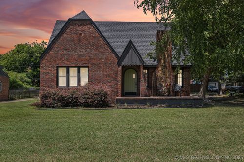 1222 S Braden Ave, Tulsa, OK, 74112-5333 | Card Image