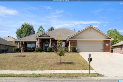 114 Hillcrest Dr, MONTEVALLO, AL, 35115-5946 | Card Image