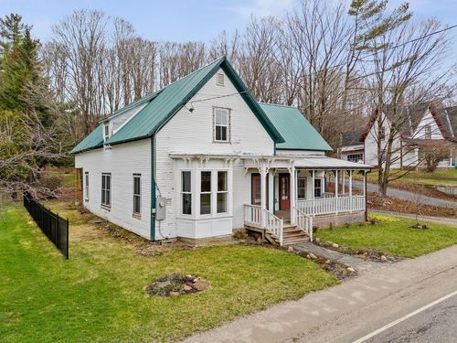 81 E River Rd, Lincoln, VT, 05443-9677 | Card Image