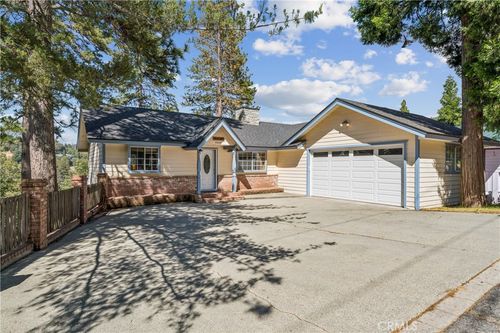 24526 Horst Dr, Crestline, CA, 92325-9413 | Card Image