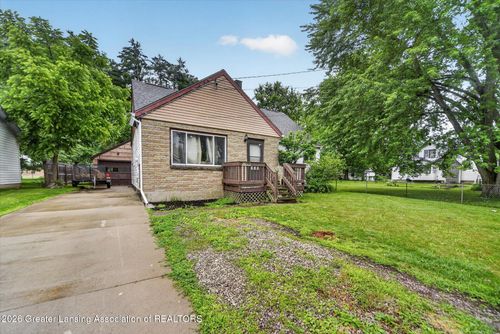 2212 Auburn Avenue, Holt, MI, 48842 | Card Image