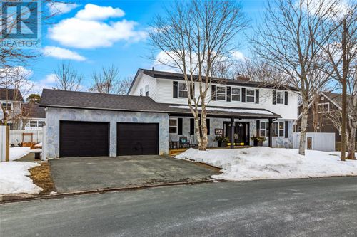 24 Eastview Cres, St. John's, NL, A1A3N1 | Card Image