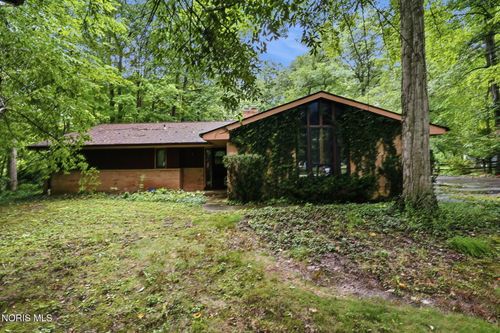 16170 Beechwood Rd, Findlay, OH, 45840-9527 | Card Image