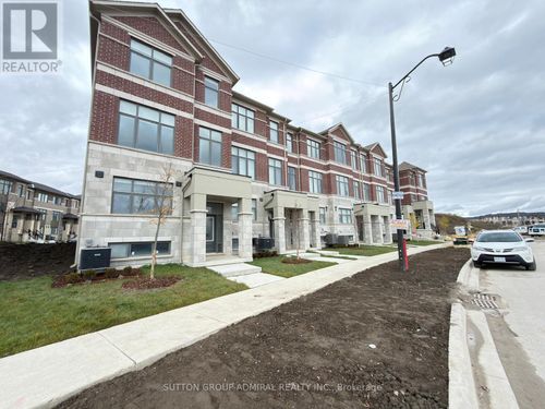 72 Lunay Dr, Richmond Hill, ON, L4S0P2 | Card Image