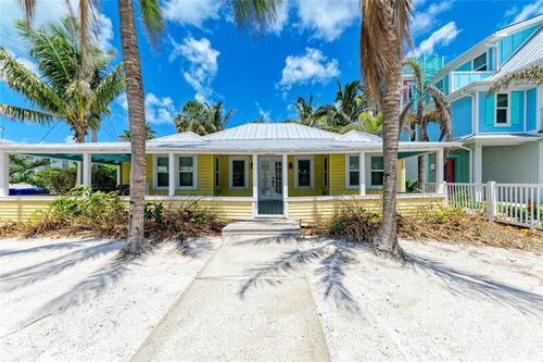 104 Magnolia Ave, ANNA MARIA, FL, 34216 | Card Image