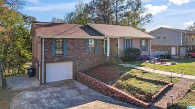 719 Oak Drive, House other with 3 bedrooms, 2 bathrooms and null parking in TRUSSVILLE AL | Image 3