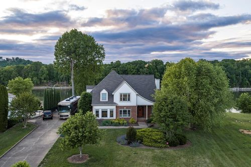 405 Harbor Approach, Johnson City, TN, 37601-3149 | Card Image