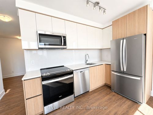 1113-3100 Keele St, North York, ON, M3M0E1 | Card Image