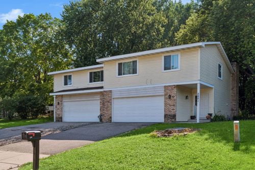 2817 Flag Ave N, New Hope, MN, 55427-2454 | Card Image