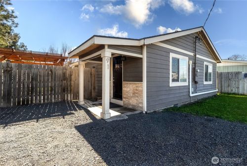 91 Main St, Touchet, WA, 99360-9697 | Card Image