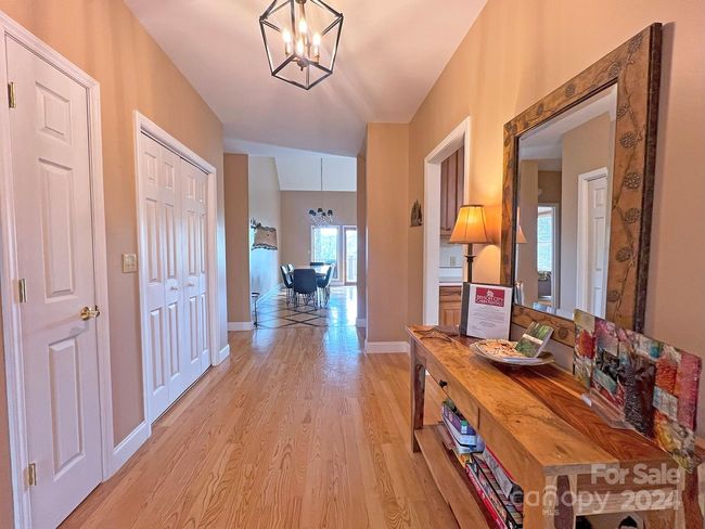686 Fontana View Rd, House other with 4 bedrooms, 4 bathrooms and null parking in Bryson City NC | Image 11