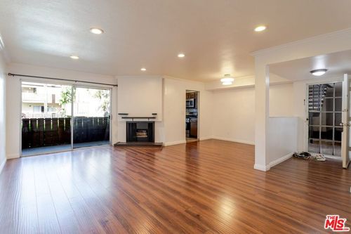 103-14990 Victory Blvd, Van Nuys, CA, 91411-1620 | Card Image