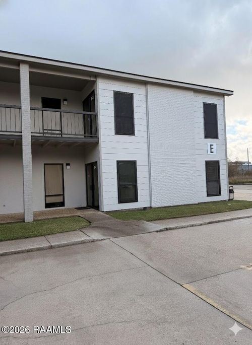 e4-e8-1304 Bertrand Dr, Lafayette, LA, 70506-9105 | Card Image