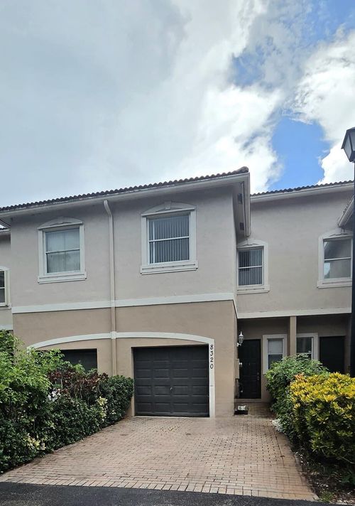 8320 Lagos De Campo Blvd, Tamarac, FL, 33321-8510 | Card Image