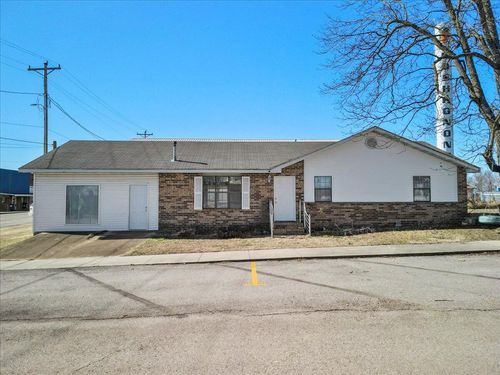 301 Luyster St, Koshkonong, MO, 65692-9521 | Card Image