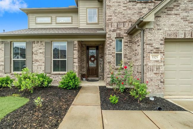 Quick access to Hwy 105 and I-45 and close proximity to The Woodlands Mall, Market Street and all the extraordinary amenities Conroe has to offer! | Image 4