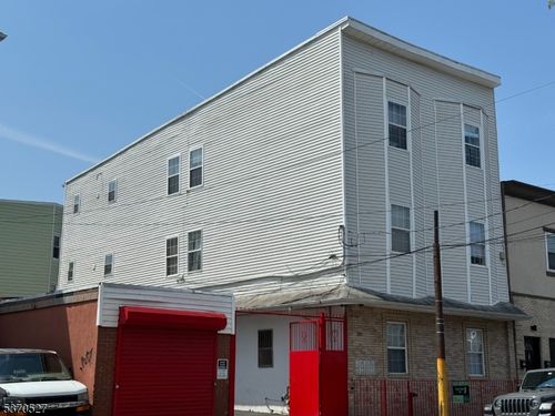 109 Fleming Ave, Newark, NJ, 07105-4026 | Card Image