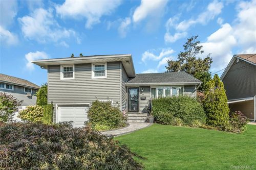 46 Elmtree Ln, Jericho, NY, 11753-2633 | Card Image