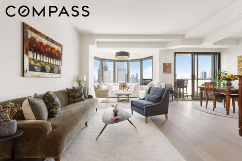 pha-44 W 62nd St, New York, NY, 10023-7008 | Card Image