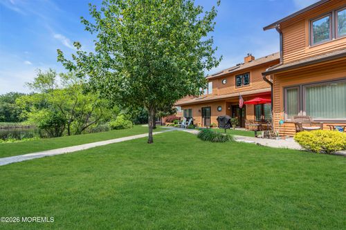 4 English Ln, Brick, NJ, 08724-2065 | Card Image