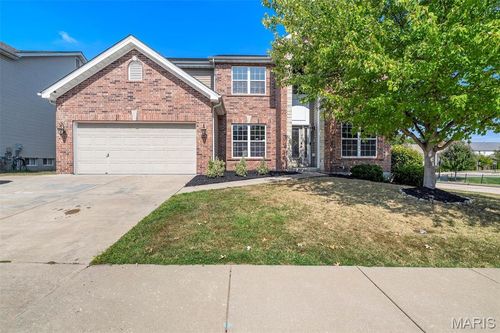 1028 Pierpoint Ln, Saint Charles, MO, 63303-4803 | Card Image