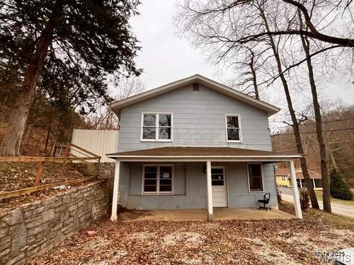 206 Hickory Ln, Eureka, MO, 63025-3137 | Card Image