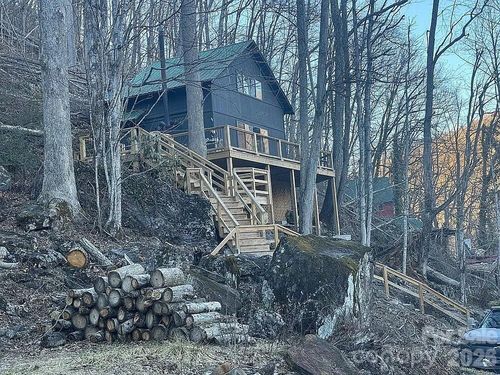 88 Mountain Farm Rd, Burnsville, NC, 28714-6901 | Card Image