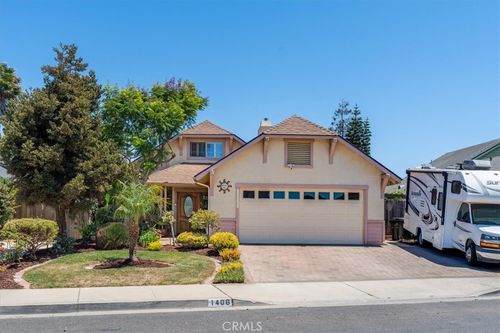 1406 Bluebird St, Santa Maria, CA, 93454-7280 | Card Image